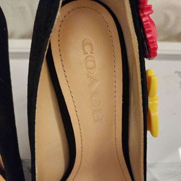 Coach "Giovanna" Bow Pumps. NIB. Size 6. Customer Return. - Picture 6 of 12